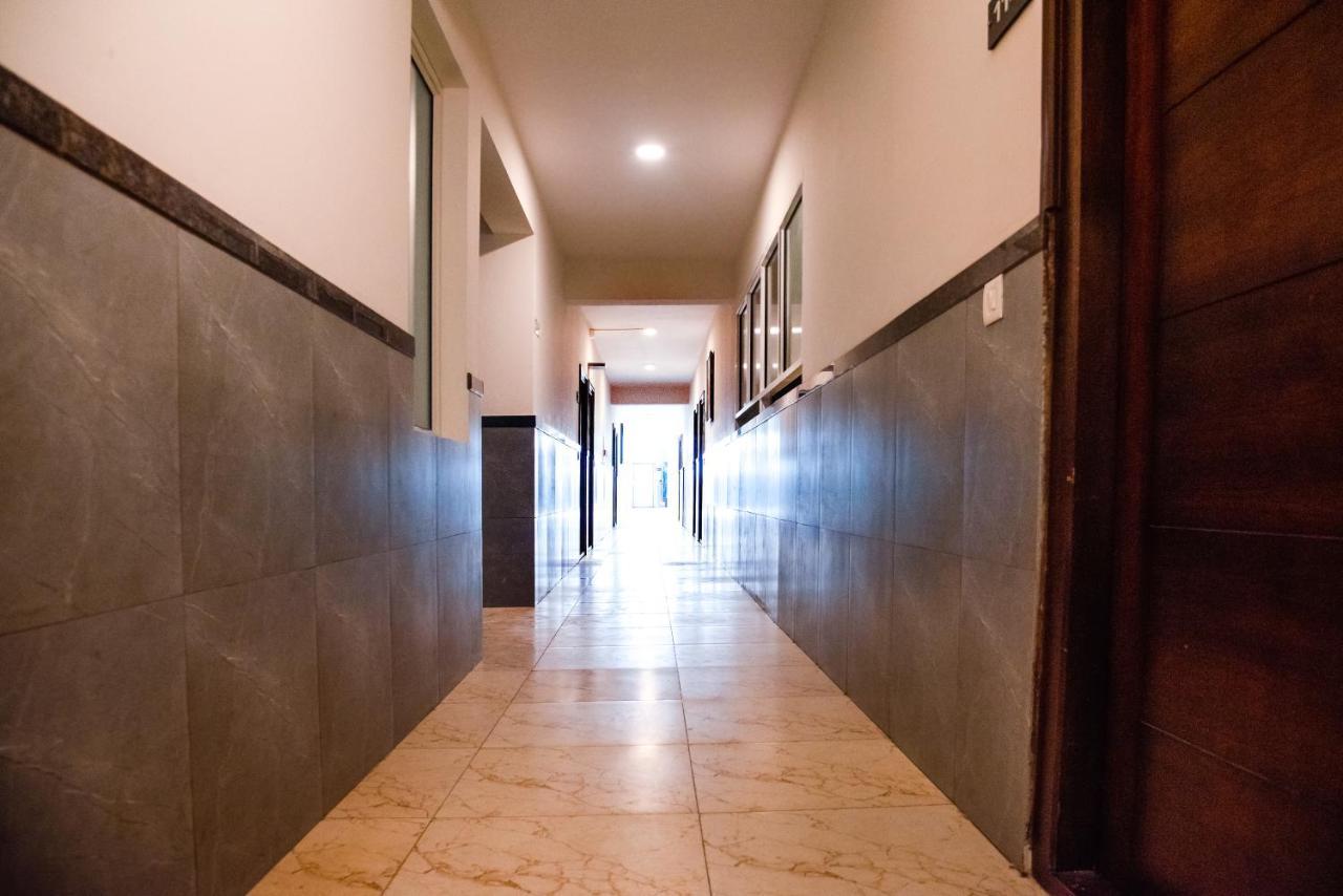 Beach Heaven Deluxe Rooms & Serviced Apartments Suratakal Exterior photo